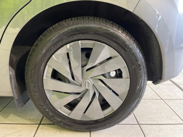 2022 Nissan Note 6AA-E13 (UW-69f2a43becdff)[4]