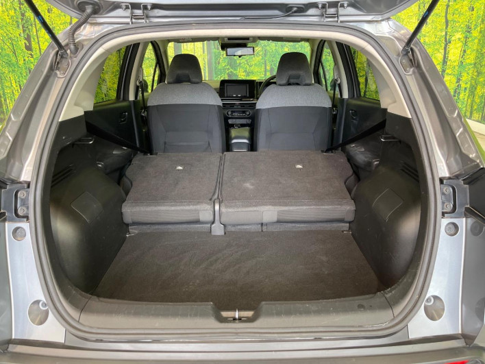 2022 Nissan Note 6AA-E13 (UW-69f2a43becdff)[20]