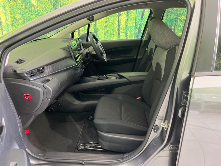 2022 Nissan Note 6AA-E13 (UW-69f2a43becdff)[12]