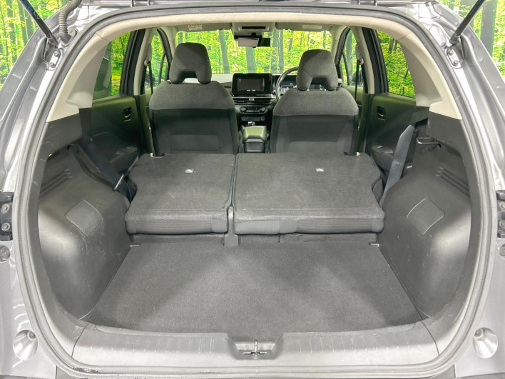 2022 Nissan Note 6AA-E13 (UW-69f2a43d10069)[27]