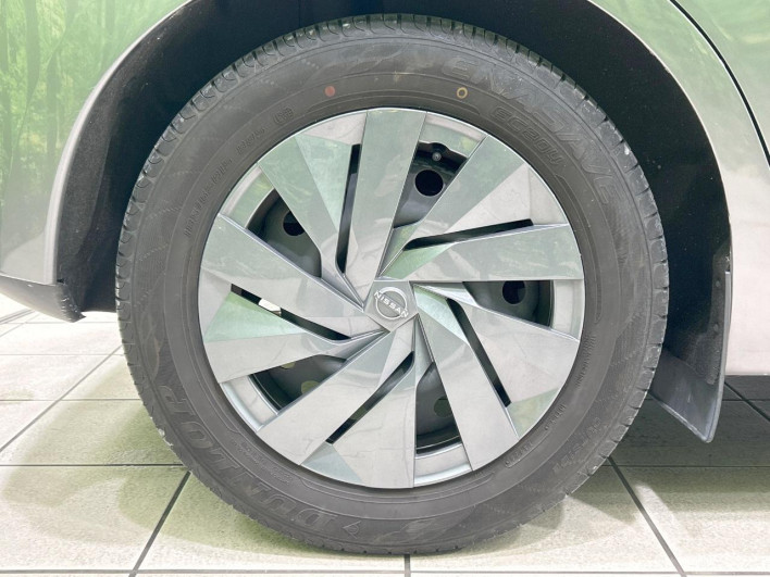 2022 Nissan Note 6AA-E13 (UW-69f2a43d10069)[7]