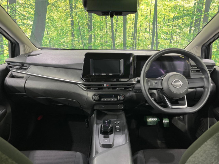 2022 Nissan Note 6AA-E13 (UW-69f2a43d6824b)[28]