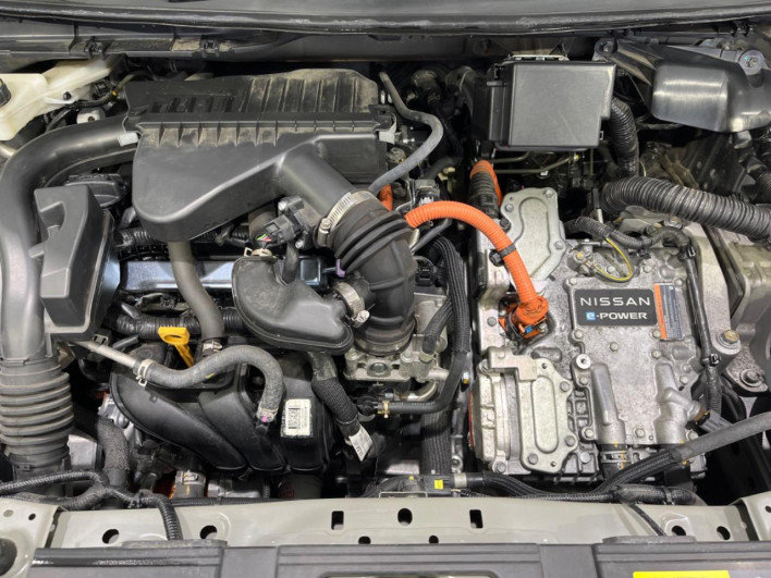 2022 Nissan Note 6AA-E13 (UW-69f2a43d6824b)[5]