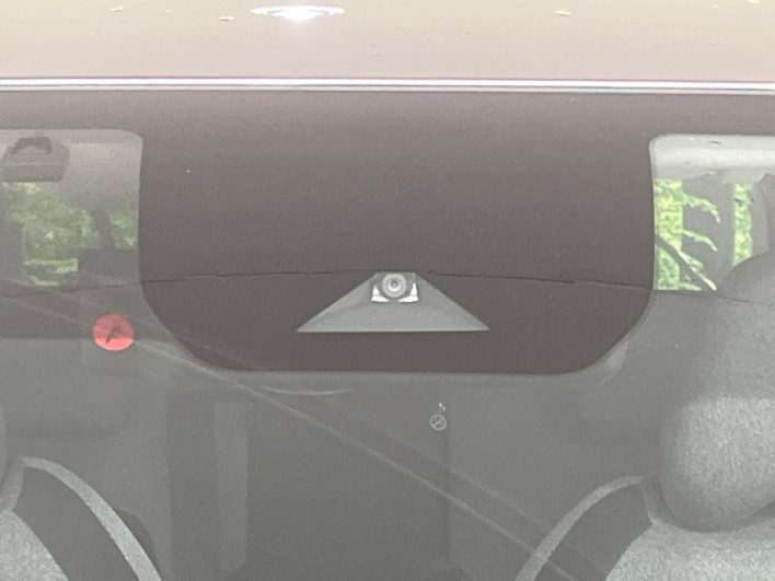 2022 Nissan Note 6AA-E13 (UW-69f2a43d6824b)[4]