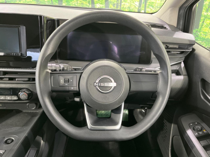 2022 Nissan Note 6AA-E13 (UW-69f2a43d6824b)[29]