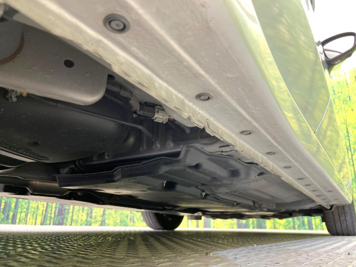 2022 Nissan Note 6AA-E13 (UW-69f2a43db080c)[16]