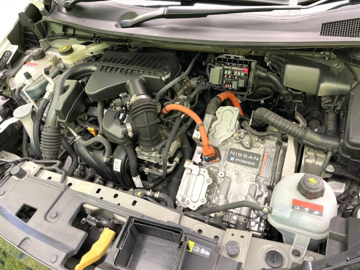 2022 Nissan Note 6AA-E13 (UW-69f2a43db080c)[6]