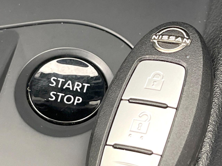 2022 Nissan Note 6AA-E13 (UW-69f2a43db080c)[15]