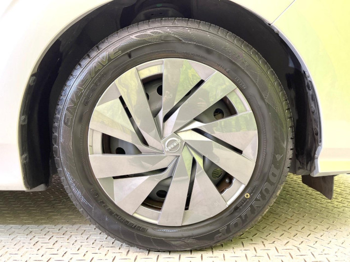 2022 Nissan Note 6AA-E13 (UW-69f2a43db080c)[10]