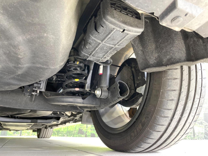 2022 Nissan Aura 6AA-FE13 (UW-69f2a440043ce)[22]