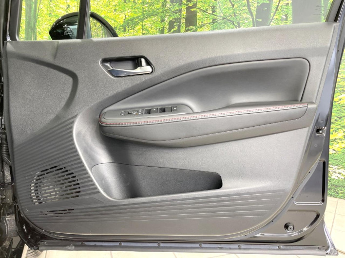 2022 Nissan Aura 6AA-FE13 (UW-69f2a440043ce)[25]