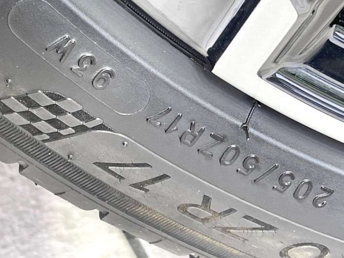 2022 Nissan Aura 6AA-FE13 (UW-69f2a440043ce)[10]