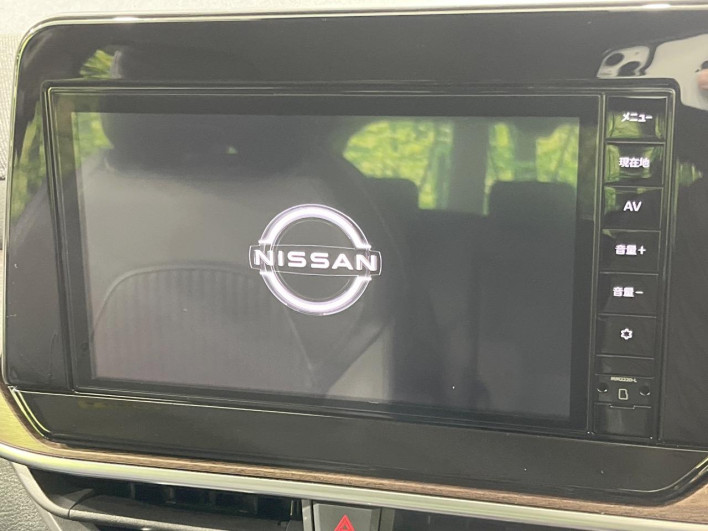 2022 Nissan Aura 6AA-FE13 (UW-69f2a440240f9)[7]