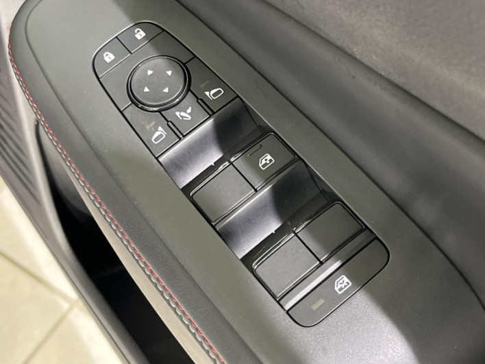 2023 Nissan Aura 6AA-FE13 (UW-69f2a440605f6)[26]