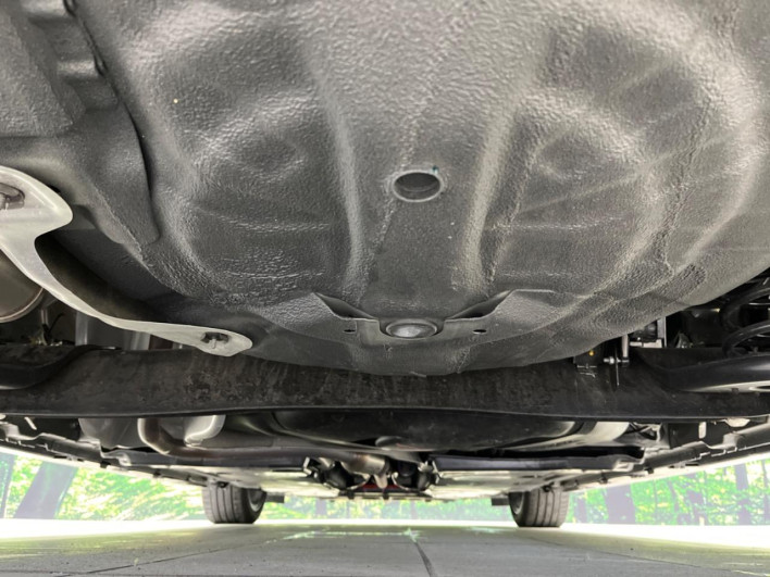 2023 Nissan Aura 6AA-FE13 (UW-69f2a440605f6)[17]