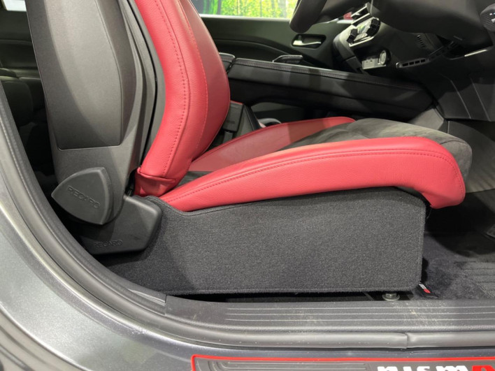 2023 Nissan Aura 6AA-FE13 (UW-69f2a440605f6)[27]