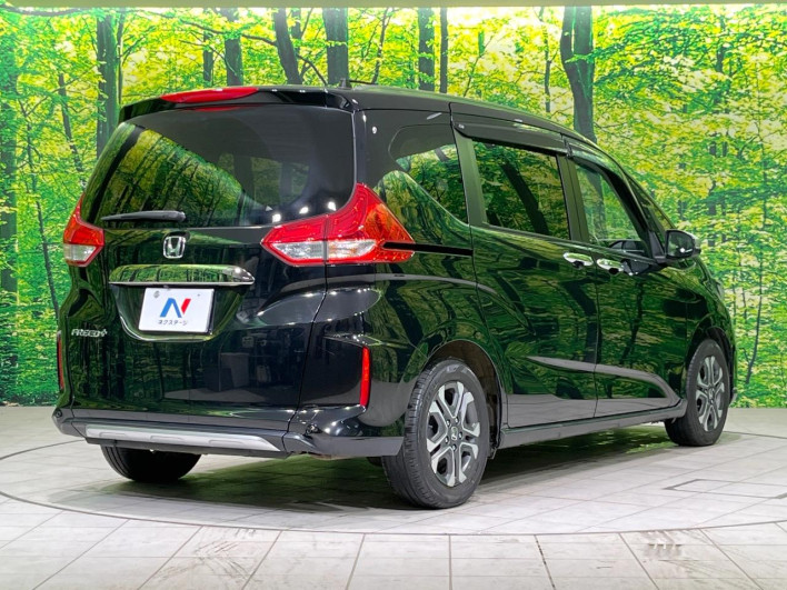 2022 Honda Freed Plus 6BA-GB5 (UW-69f2a4422c548)[16]