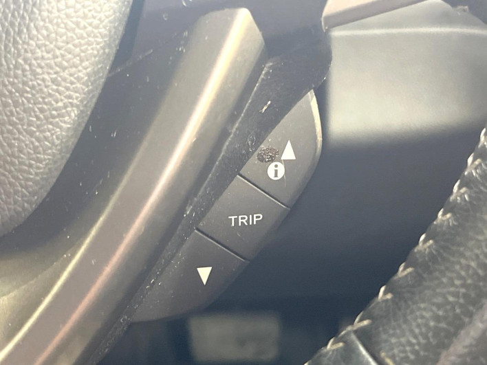 2016 Honda Freed Plus Hybrid DAA-GB7 (UW-69f2a4428724b)[18]