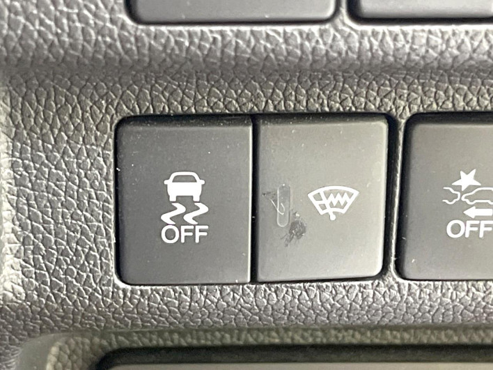 2016 Honda Freed Plus Hybrid DAA-GB7 (UW-69f2a4428724b)[10]