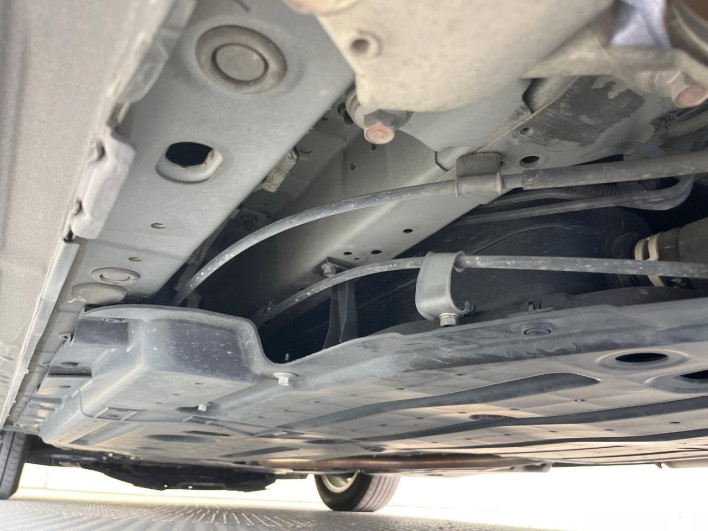 2019 Honda Freed hybrid DAA-GB7 (UW-69f2a442d3b94)[28]