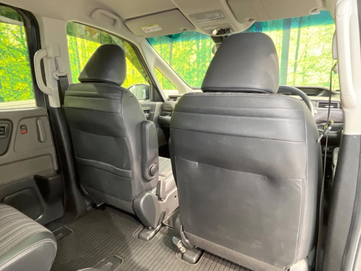 2019 Honda Freed hybrid DAA-GB7 (UW-69f2a442d3b94)[22]