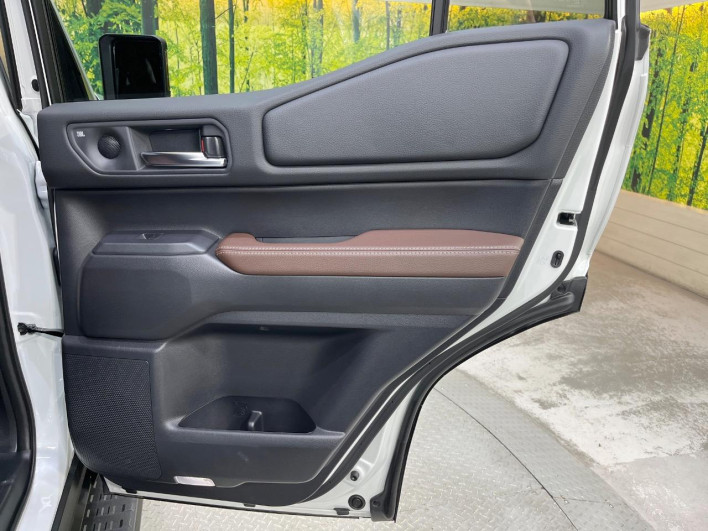 2025 Toyota Land Cruiser 250 3DA-GDJ250W (UW-69f2a445172a1)[13]