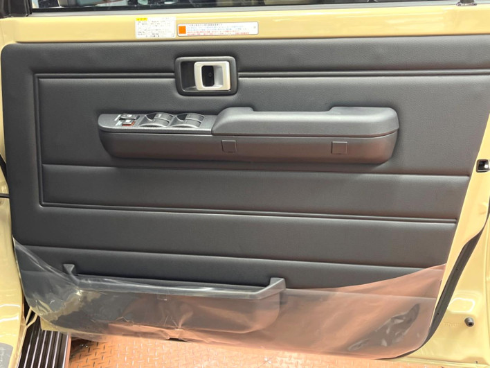 2026 Toyota Land Cruiser 70 3DA-GDJ76W (UW-69f2a44535772)[18]