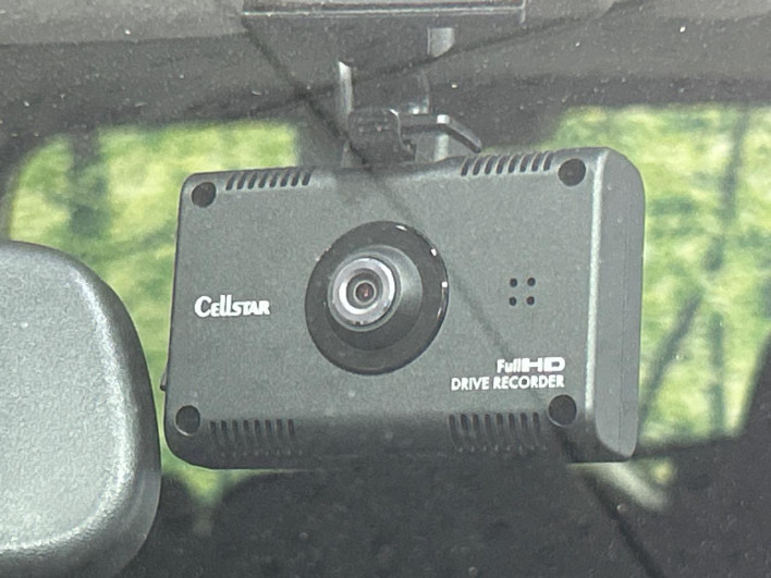 2016 Nissan Serena DAA-GFC27 (UW-69f2a445411e7)[6]