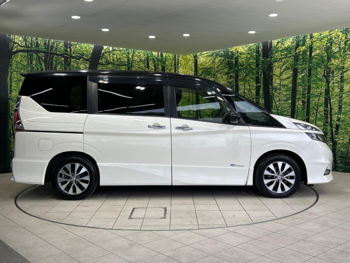 2016 Nissan Serena DAA-GFC27 (UW-69f2a445411e7)[19]
