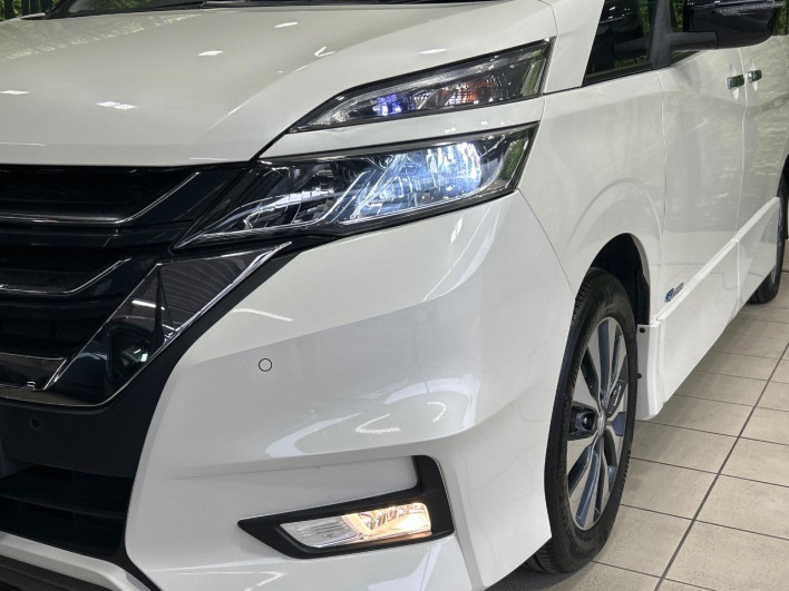 2016 Nissan Serena DAA-GFC27 (UW-69f2a445411e7)[15]