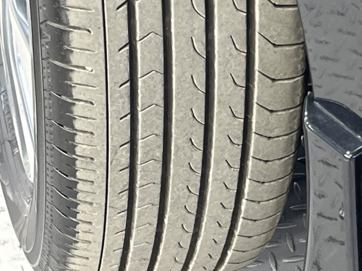 2016 Nissan Serena DAA-GFC27 (UW-69f2a4469c9e8)[13]