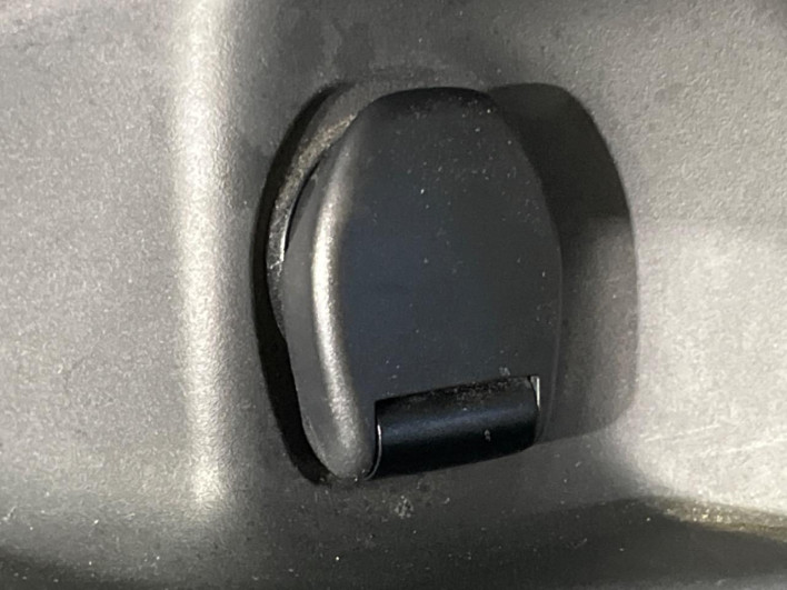 2016 Nissan Serena DAA-GFC27 (UW-69f2a4469c9e8)[27]