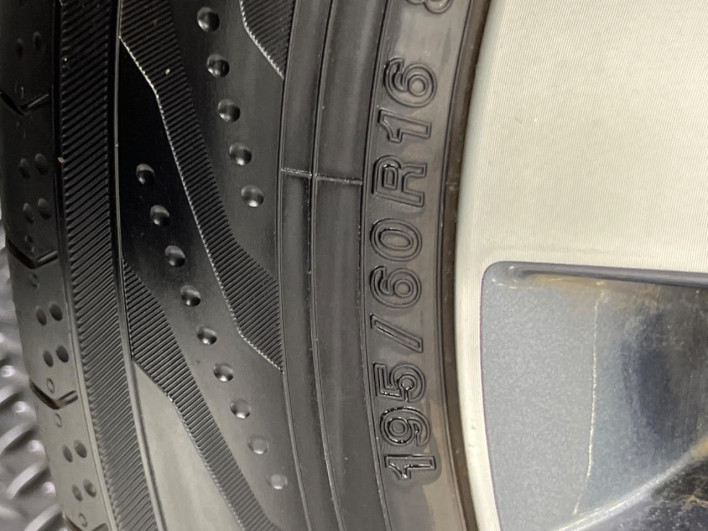 2016 Nissan Serena DAA-GFC27 (UW-69f2a4469c9e8)[15]