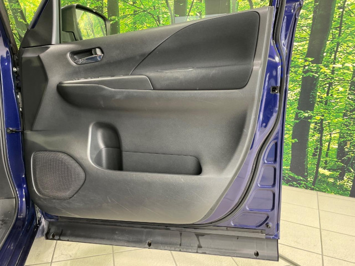 2017 Nissan Serena DAA-GFC27 (UW-69f2a4476d6e5)[21]