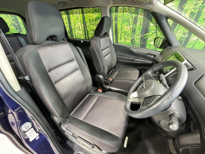 2017 Nissan Serena DAA-GFC27 (UW-69f2a4476d6e5)[19]