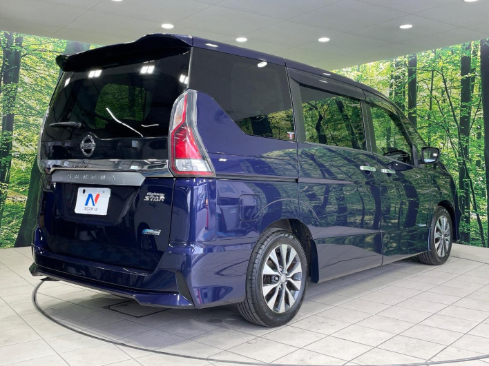 2017 Nissan Serena DAA-GFC27 (UW-69f2a4476d6e5)[16]