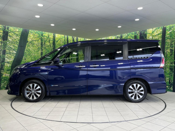 2017 Nissan Serena DAA-GFC27 (UW-69f2a4476d6e5)[13]