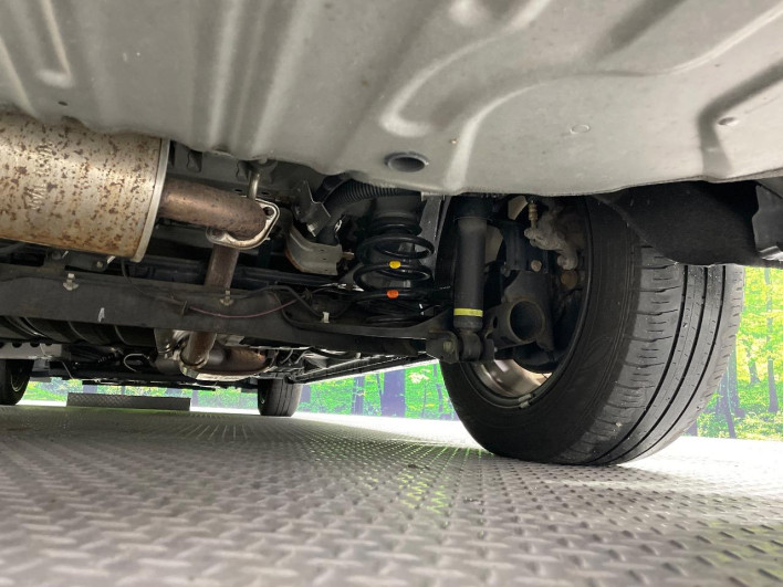 2018 Nissan Serena DAA-GFC27 (UW-69f2a447d733f)[29]