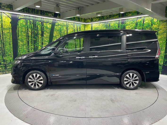 2018 Nissan Serena DAA-GFC27 (UW-69f2a447d733f)[13]