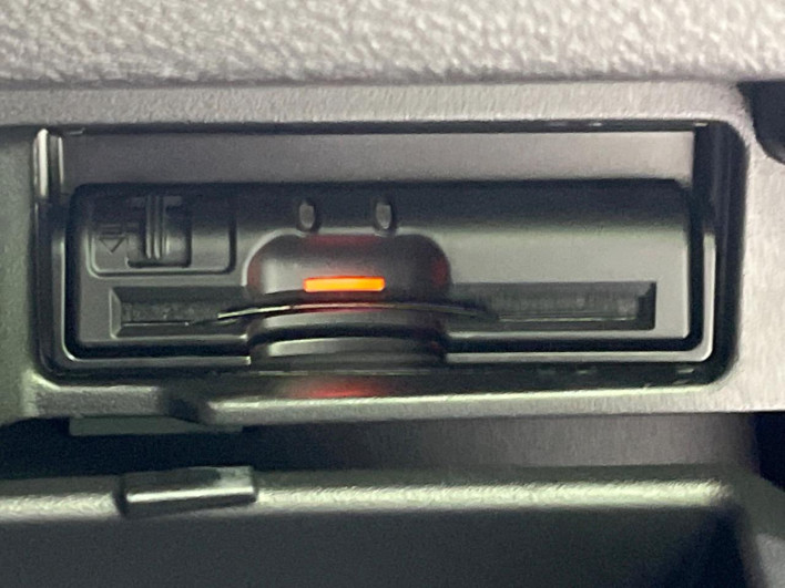 2018 Nissan Serena DAA-GFC27 (UW-69f2a448b2a9d)[19]