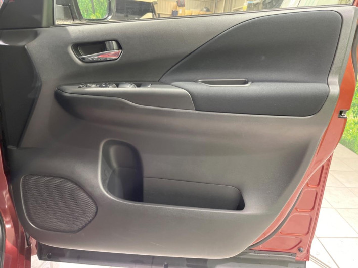 2018 Nissan Serena DAA-GFC27 (UW-69f2a448b2a9d)[16]