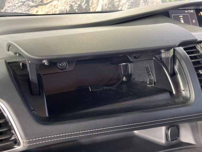 2018 Nissan Serena DAA-GFC27 (UW-69f2a448c3a18)[25]