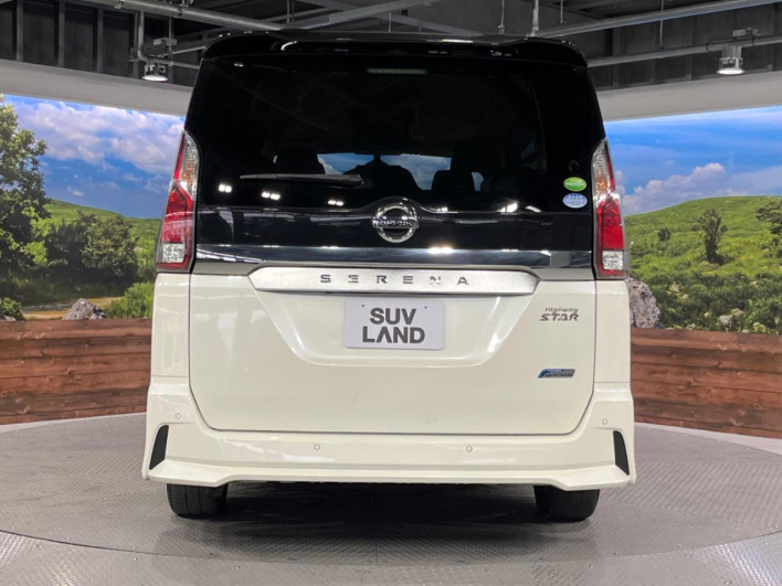 2018 Nissan Serena DAA-GFC27 (UW-69f2a448c3a18)[22]