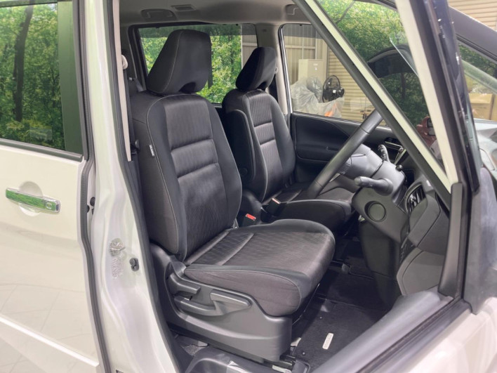 2018 Nissan Serena DAA-GFC27 (UW-69f2a44a06009)[6]