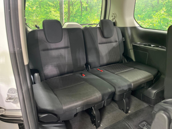 2018 Nissan Serena DAA-GFC27 (UW-69f2a44a06009)[8]