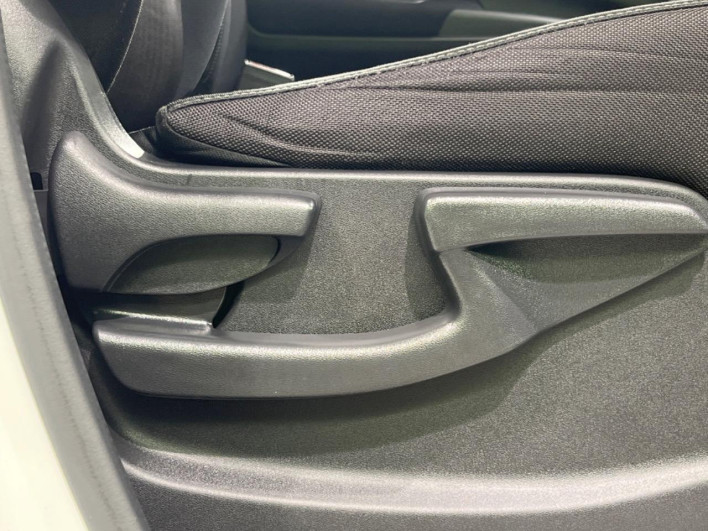 2018 Nissan Serena DAA-GFC27 (UW-69f2a44a06009)[20]