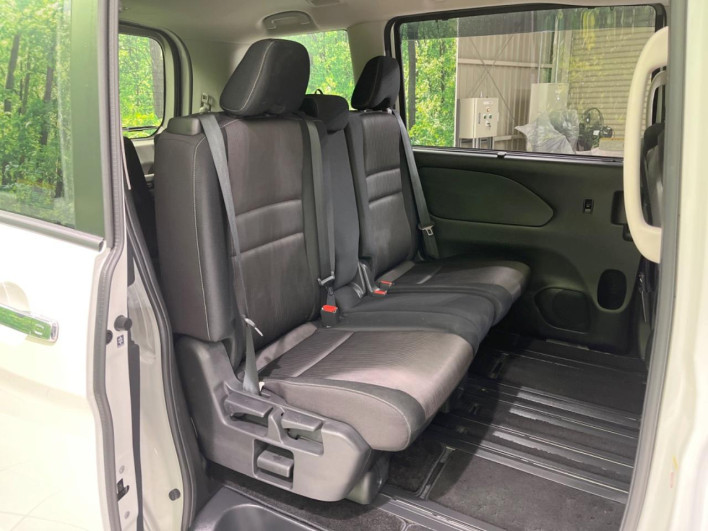 2018 Nissan Serena DAA-GFC27 (UW-69f2a44a06009)[7]