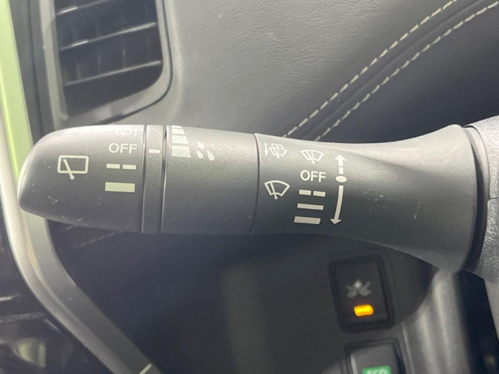 2018 Nissan Serena DAA-GFC27 (UW-69f2a44a06009)[29]