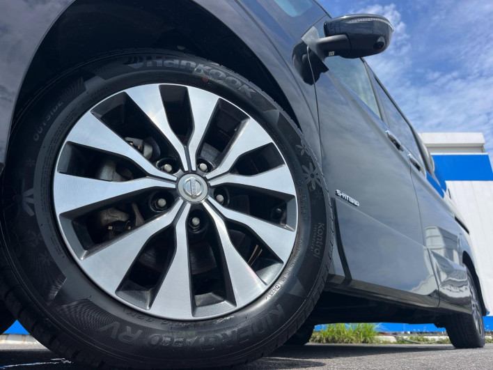 2018 Nissan Serena DAA-GFC27 (UW-69f2a44a6d70a)[9]