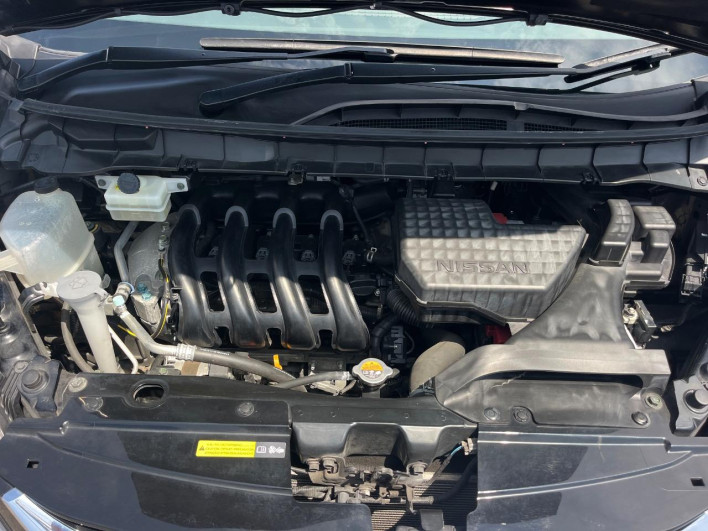 2018 Nissan Serena DAA-GFC27 (UW-69f2a44a6d70a)[5]